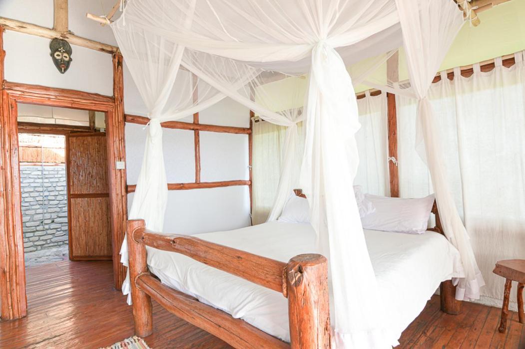 Kazinga Wilderness Safari Camp Hotel Kasese Exterior photo